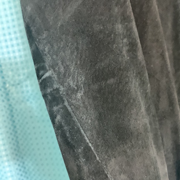 I have a suede and leather jacket - Picture 3 of 11